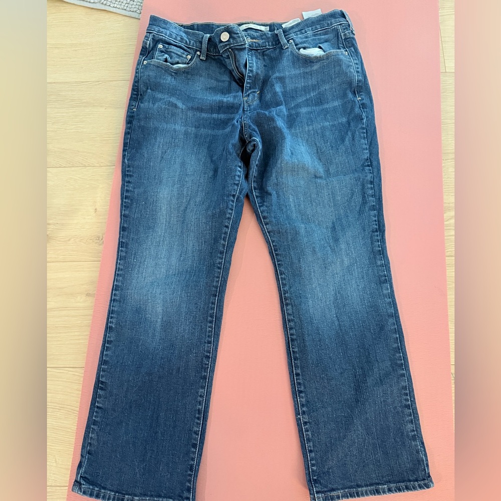 Levi's Women's Straight 505 Jeans in Dark Blue size 12, waist 31, length 28 - Picture 4 of 10
